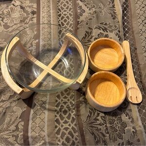 Elegant Wooden and Glass Salad Bowl Set